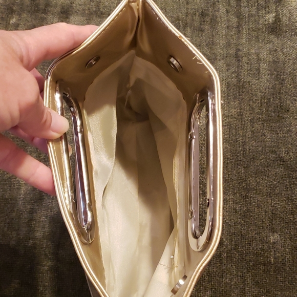 Gold hand bag - Picture 4 of 4